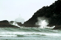 Tillamook_Rock_Lighthouse_Rain_and_Surf-rys, etc