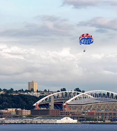 _MG_1927_Parachute_Over_Seahawks_Stadium